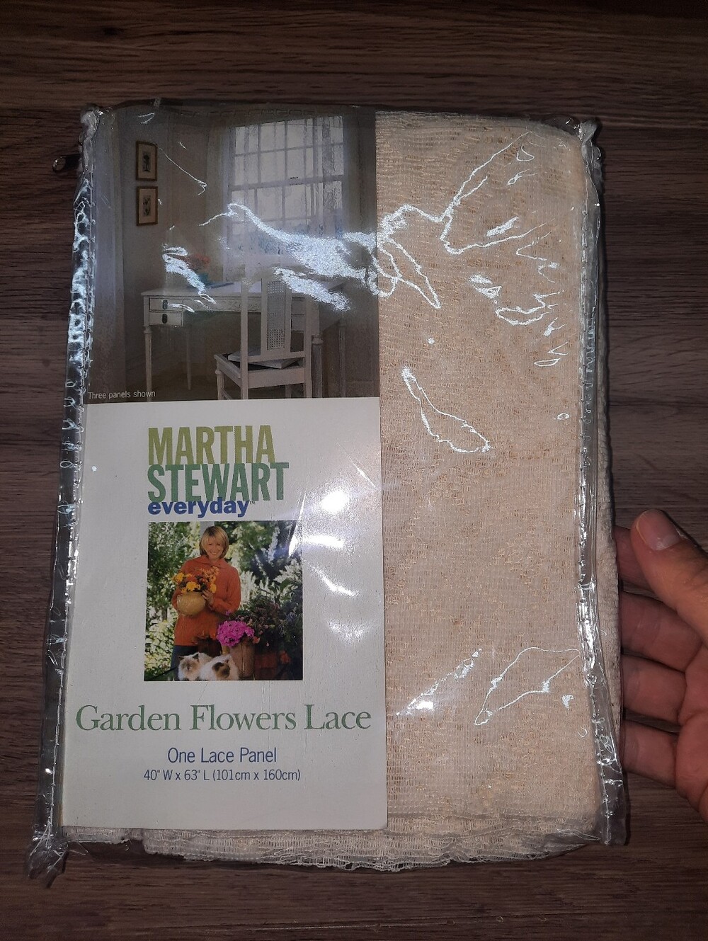 Martha Stewart Ivory Lace Garden Flowers Window Panel